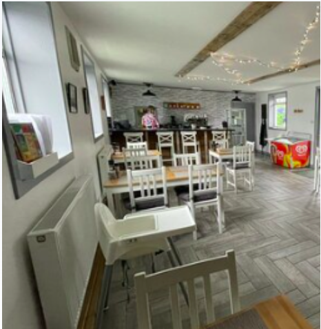 Cafe counter